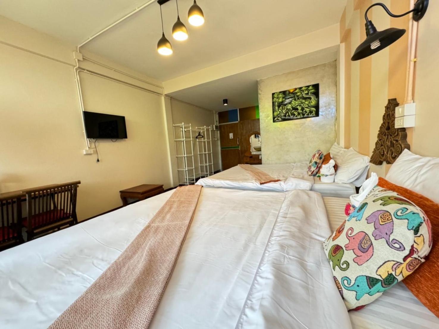 Retro At Phra Sing Guest House Chiang Mai Zewnętrze zdjęcie